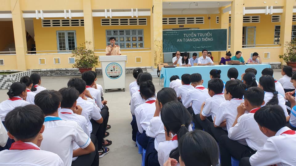 TUYÊN TRUYỀN AN TOÀN GIAO THÔNG